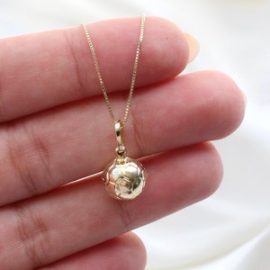 14K Yellow Gold Soccer Ball Necklace     14K Yellow Gold Soccer Ball Necklace Charm