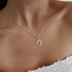14K Gold Horseshoe Necklace, 14K Gold Horseshoe Pendant with Box Chain, Real Solid Gold Horseshoe Necklace, Lucky Charm Gifts for Him or Her