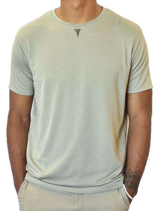 Men s Short Sleeve Crew Neck Collar Casual T shirt Soft Breathable Quick Dry Stretch Wrinkle free Fabric Gray taupe Solid Color Tee Etsy