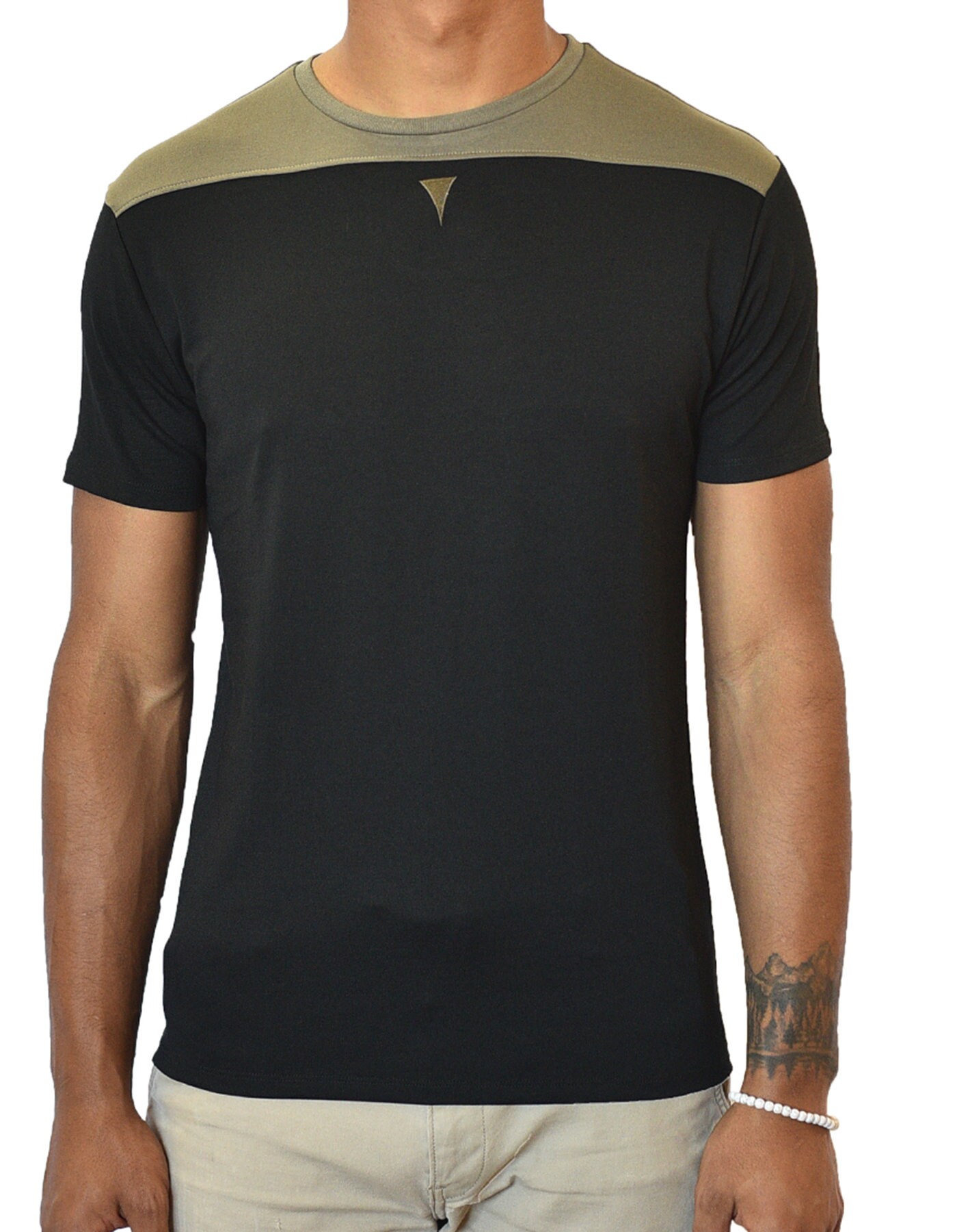 collar with crew neck