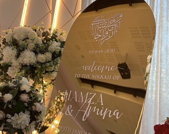 Gold Mirror Acrylic Wedding Welcome Sign: Arched Reception Decor