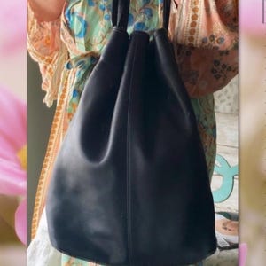 BUCKET Vintage Coach Black Leather XL Drawstring Sling Bucket Bag Style #9166