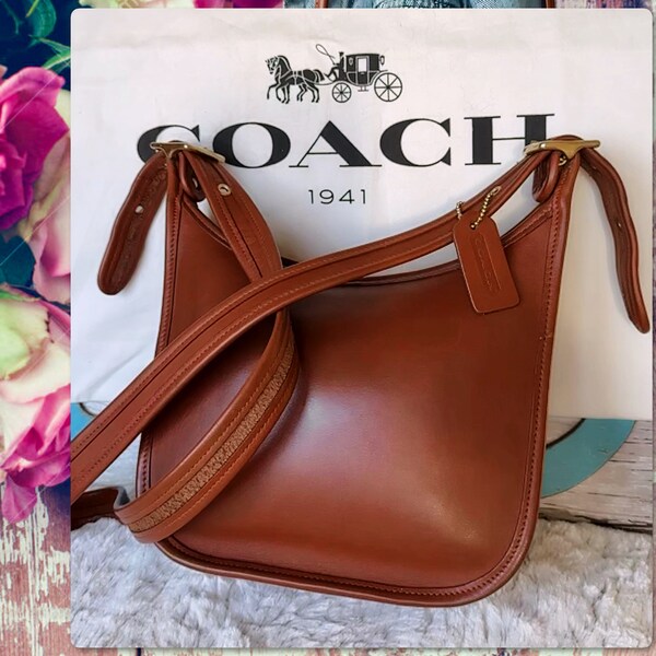 Janice’s Legacy Coach British Tan Crossbody Bag 9950