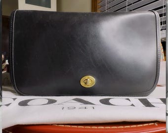 Vintage Coach Black Leather Convertible Clutch 9635