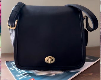 Vintage Coach black  Crossbody Companion Bag 9076