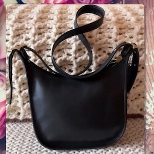 Janice’s Legacy Vintage Coach Black Crossbody Bag style 9950 LIKE NEW ꨄ