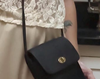 Coach  Vintage Black Leather Crossbody Scooter Bag 9893