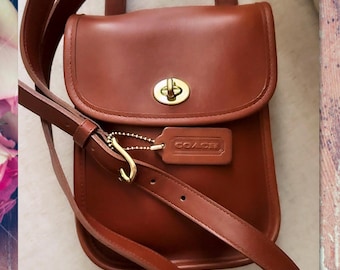 Vintage Coach British Tan Small Crossbody Sidepack Bag Style #9978