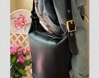 Coach Vintage Maggie Black Leather Bag 9019