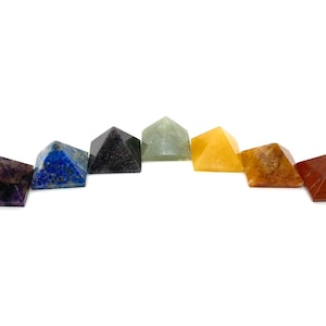 Seven Chakra Stone Pyramid / Worry Stones Engraved Chakra Set / 7 Chakra Crystals Pyramid / 7 piece Chakra Stone Set - Chakra Pyramid Set
