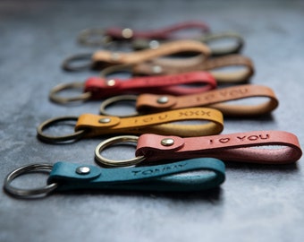 Message Leather keychain,custom leather keychain,name leather key fob,leather keyring,leather keyholder,porte cl\u00e9 cuir personnalise cadeau