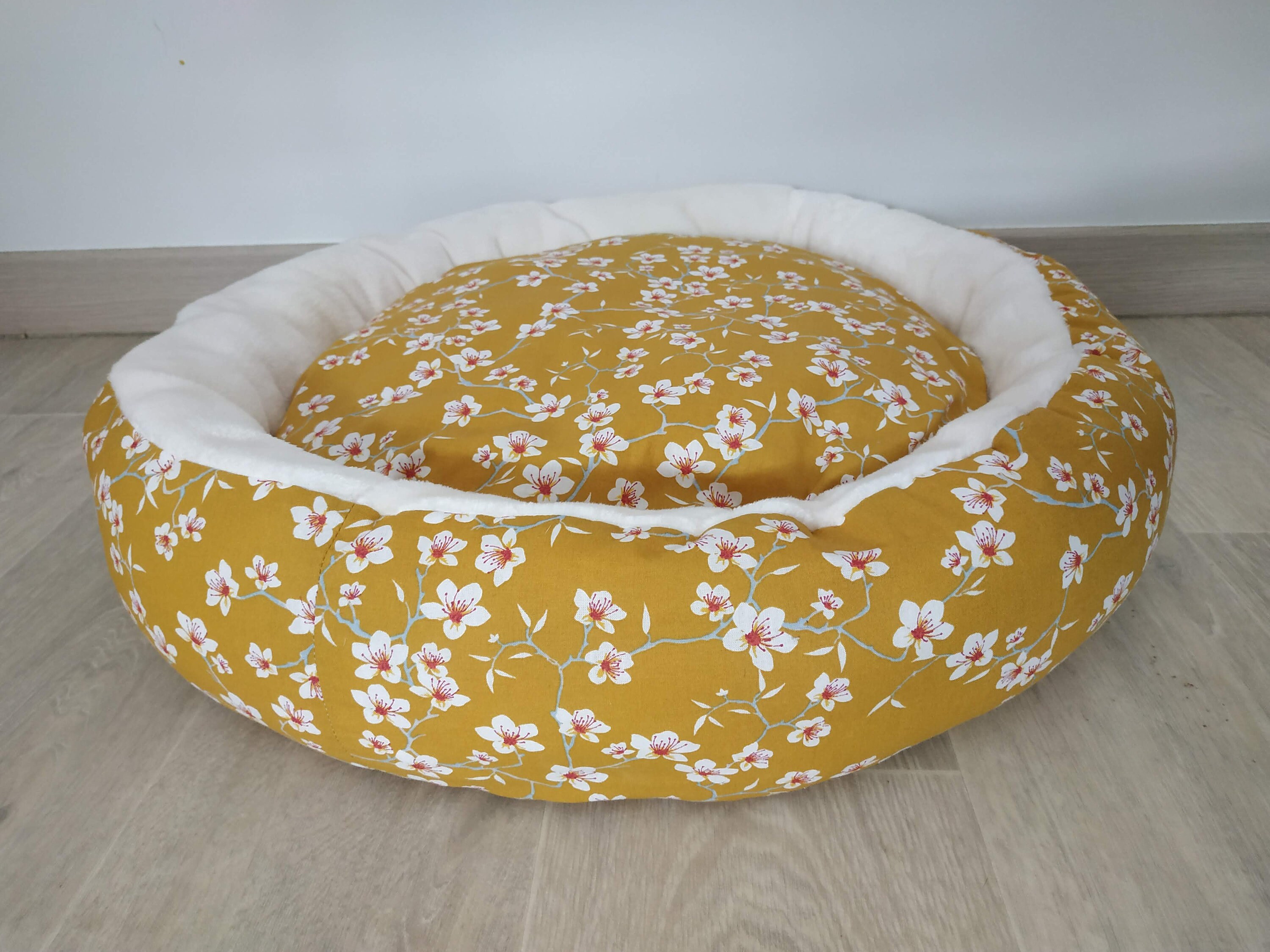 Panier Chien ou Chat Personnalisable Coloré Doux Fait Main France