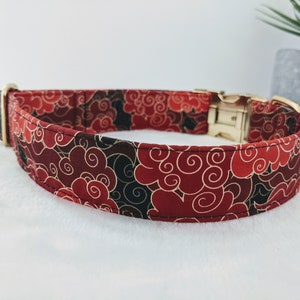 Original red dog collar in Japanese cotton cloud fabric with gold buckle, adjustable size, organic, handmade in France, anti-cat collar