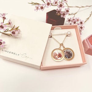 Delicate Bridal Wedding Bouquet Locket | Gold, Rose Gold, Silver | Photo Printing, Engraving Included