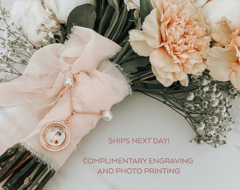 Rose Gold Bridal Bouquet Locket - Modern Wedding Bouquet, Bride Gift, Personalized, Custom Engraving and Photo Printing Included