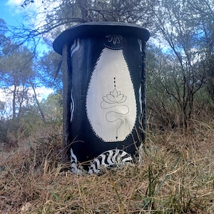 Trunk stool