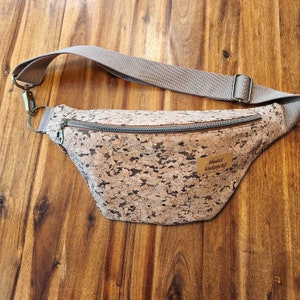 Bauchtasche Kork // Gürteltasche klein // Bauchtasche Damen // Bauchtasche mit breitem Gurt //Bauchtasche nachhaltig / Bauchtasche aus Kork