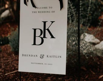 Initials Welcome Wedding Sign with, Bridal Welcome Sign, Modern Welcome Wedding Sign Wedding, Welcome Engagement Sign with Initials