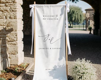 Custom Linen Wedding Welcome Sign – Elegant Fabric Signage – Classic Wedding Decor – Personalized Textile Sign – Special Day Entrance Sign