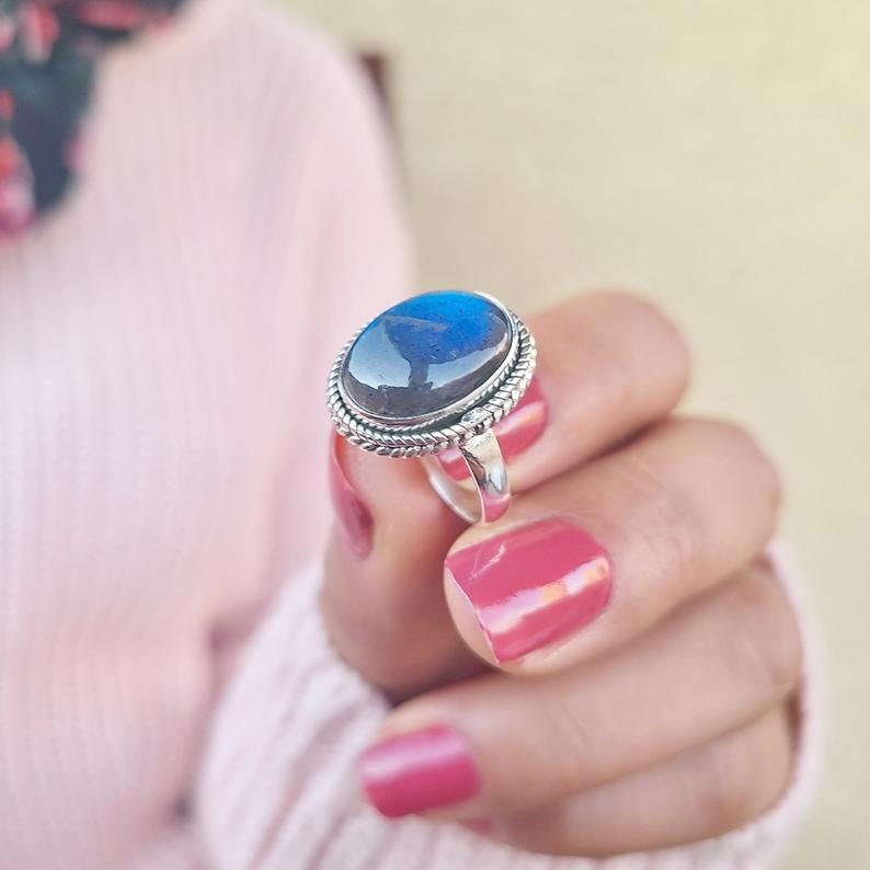 Natural Labradorite Gemstone Boho Ring,Sterling Silver Ring,Blue Flashy Labradorite Cabochon Ring,Handmade Silver Ring,Personalized Ring