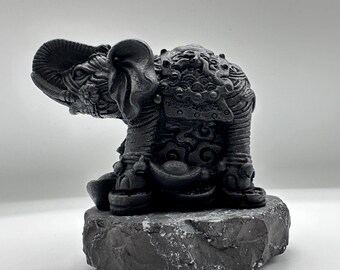 Schungit-Elefant