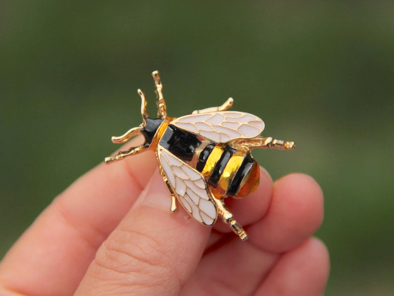Secret Garden Golden Bee Insect e-mail Black Yellow Beige