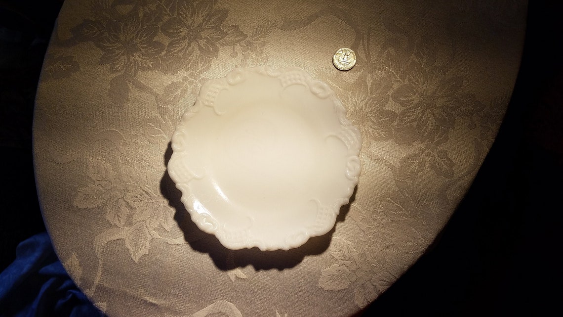 Antique Mckee Derby  milk  glass lunchen plate Etsy