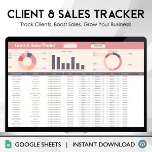 以下が含まれることがあります： 「クライアント＆セールス トラッカー」というタイトルの Google スプレッドシートのスクリーンショットで、ピンクとグレーのカラーテーマが使用されています。スプレッドシートには、円グラフ、棒グラフ、顧客名、住所、メールアドレス、電話番号、製品、フェーズ、原産地、製品/サービス、ステータス、最終更新日、メモの各列を含む表が含まれています。