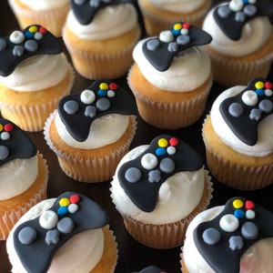 Game Controller (Black) Inspired Fondant Cupcake Toppers