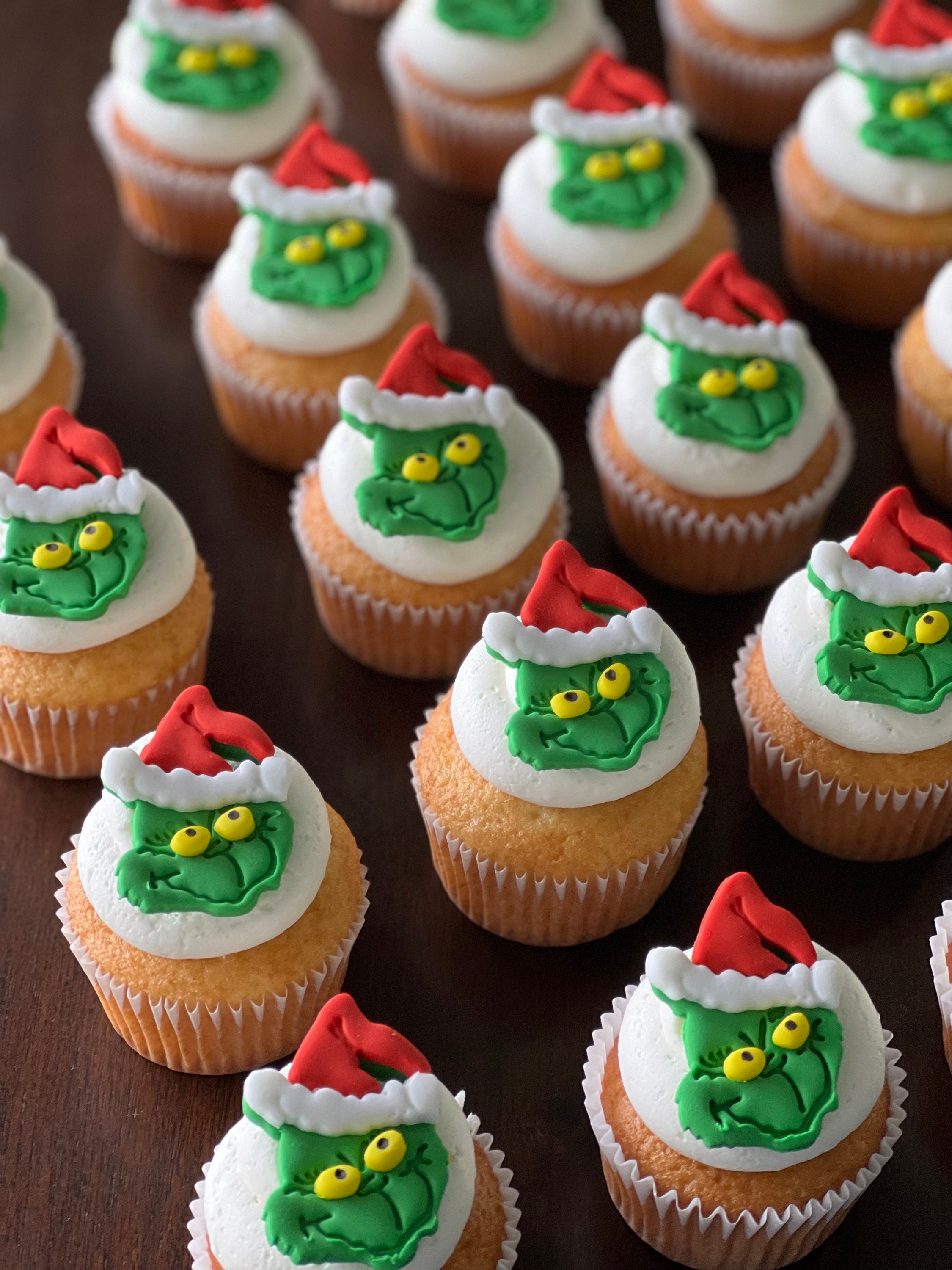 Christmas Holiday Fondant Cupcake Toppers