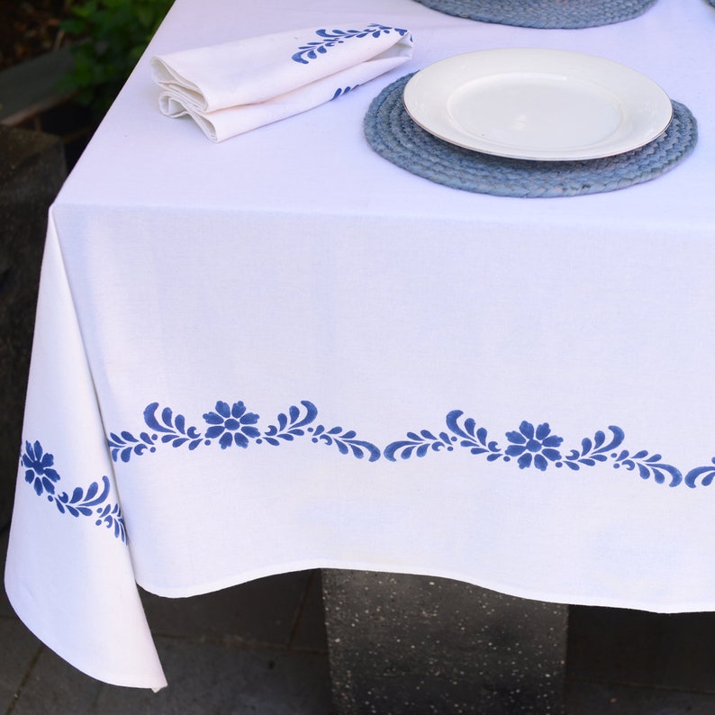 White Tablecloth order with Navy Blue Border