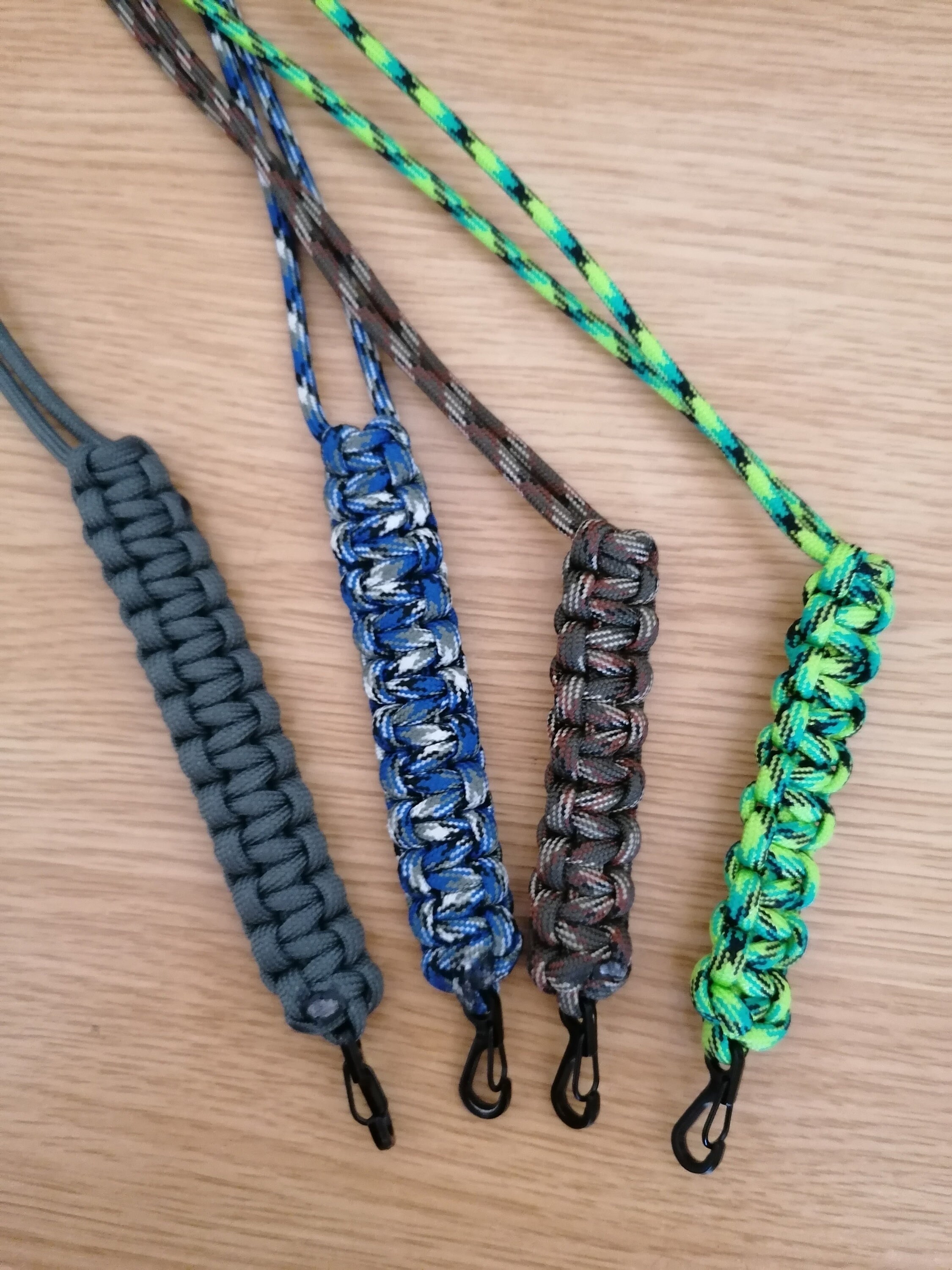 weaving lanyard