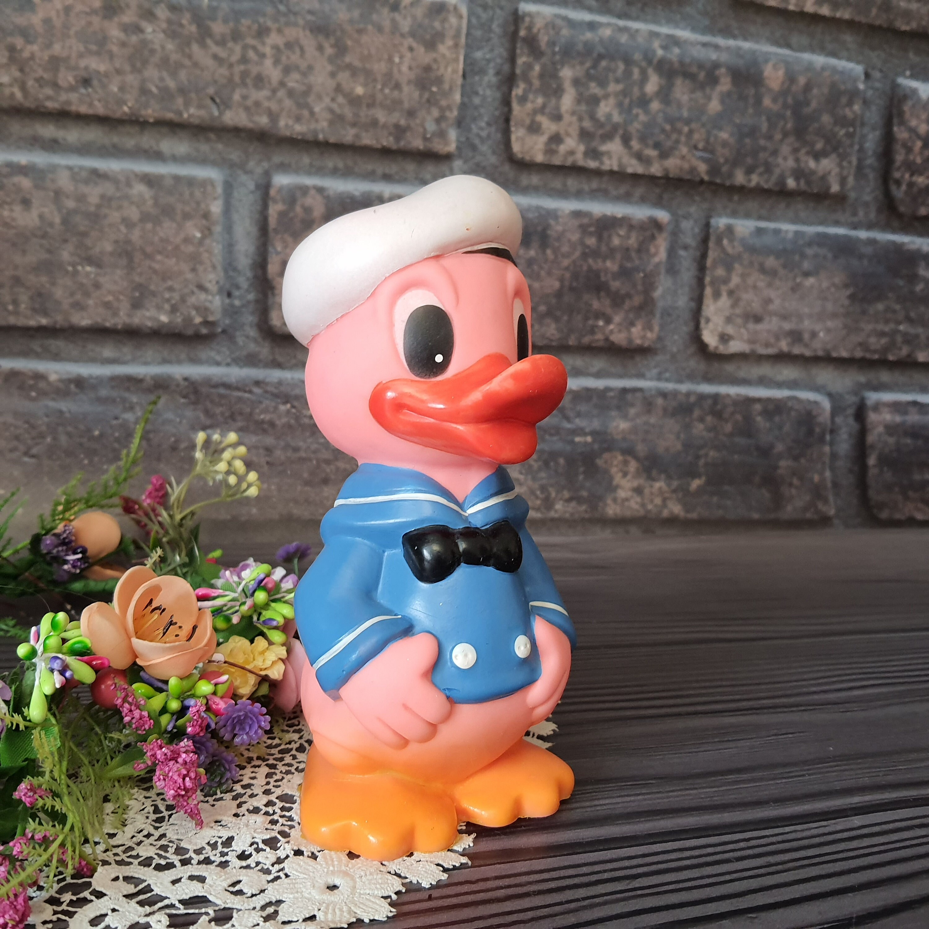 donald duck rubber ducky