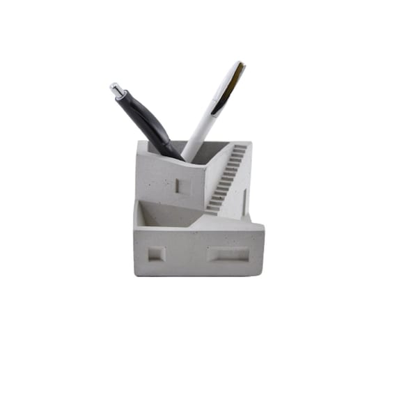 Concrete Pencil Holder – Minimalist Cement Pen Cup with Cork Base, Modern Desk Organizer