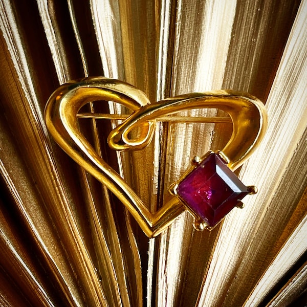 Christian Lacroix Brooch. Stunning 100% authentic, designer, rare vintage gold tone heart brooch. Collectors piece, signed, classic designer