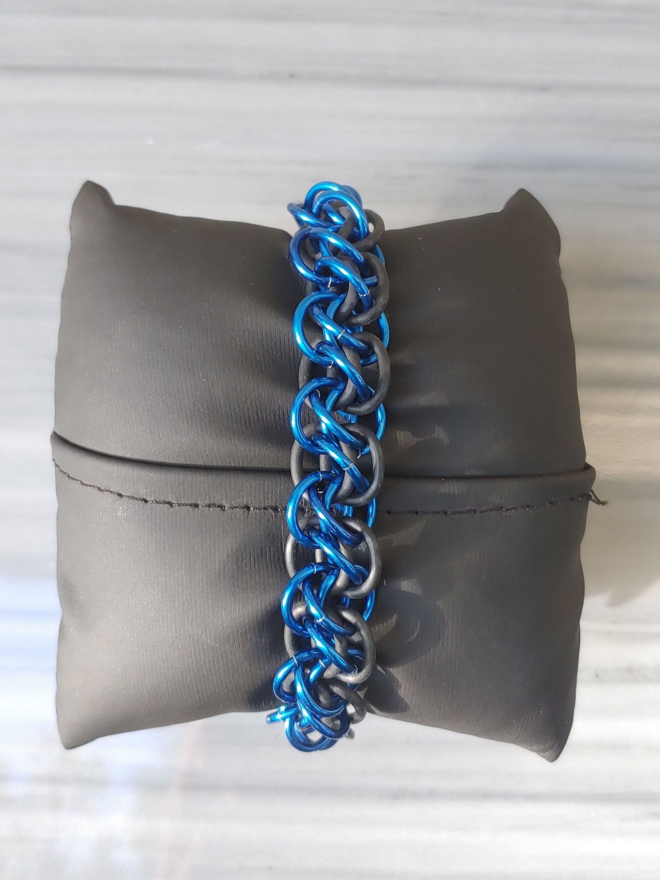 Rhea dark Blue Chainmail Stretch Bracelet - Etsy UK