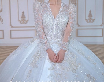 Luxus Brautkleid im Royal Stil - Perlenhochzeitskleid - Funkelnde Hochzeitskleid - Ballkleid - Langarm-Hochzeitskleid - Glam Hochzeitskleid