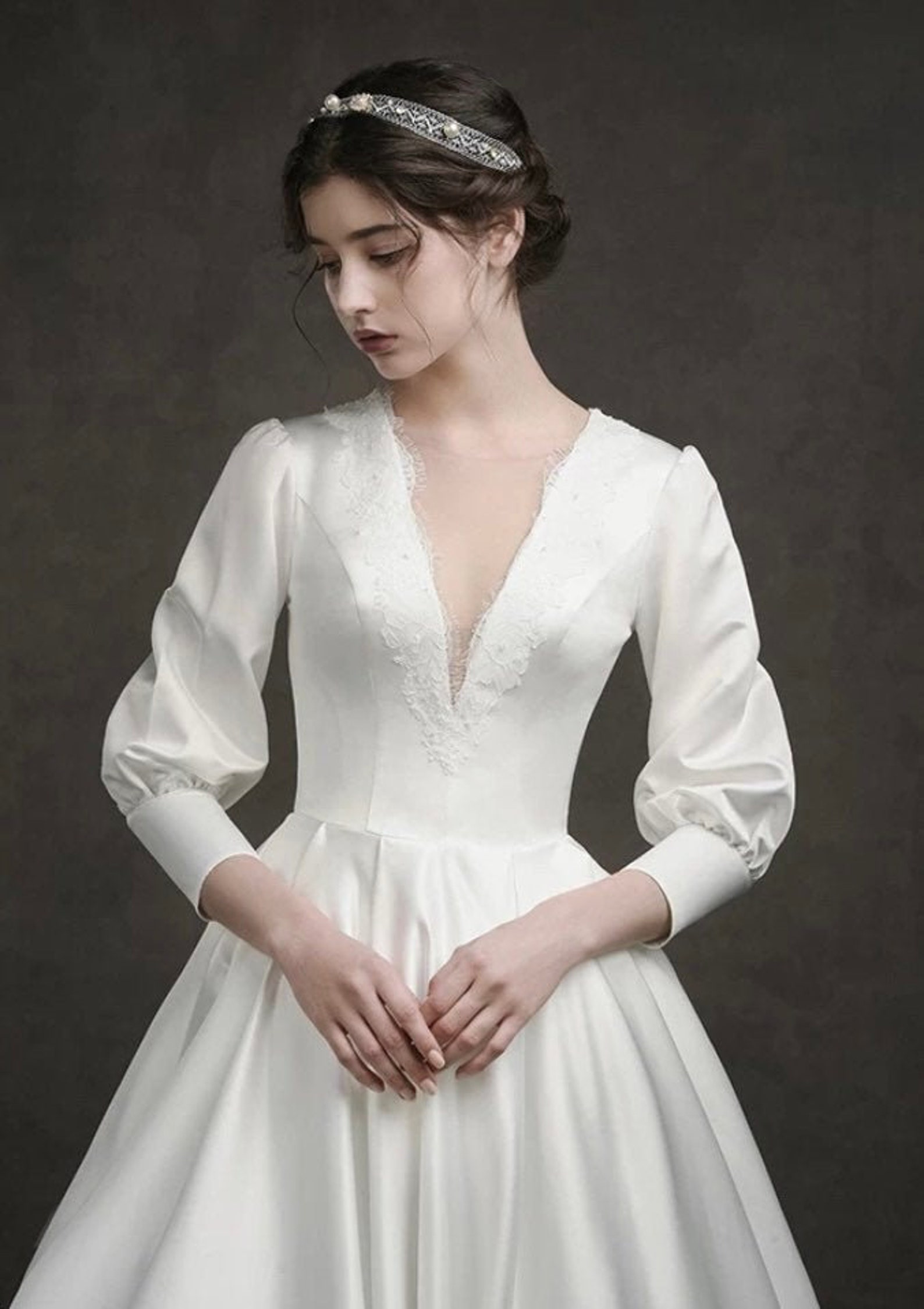 Elegant Satin Lace Wedding Bridal Gown Long Dress