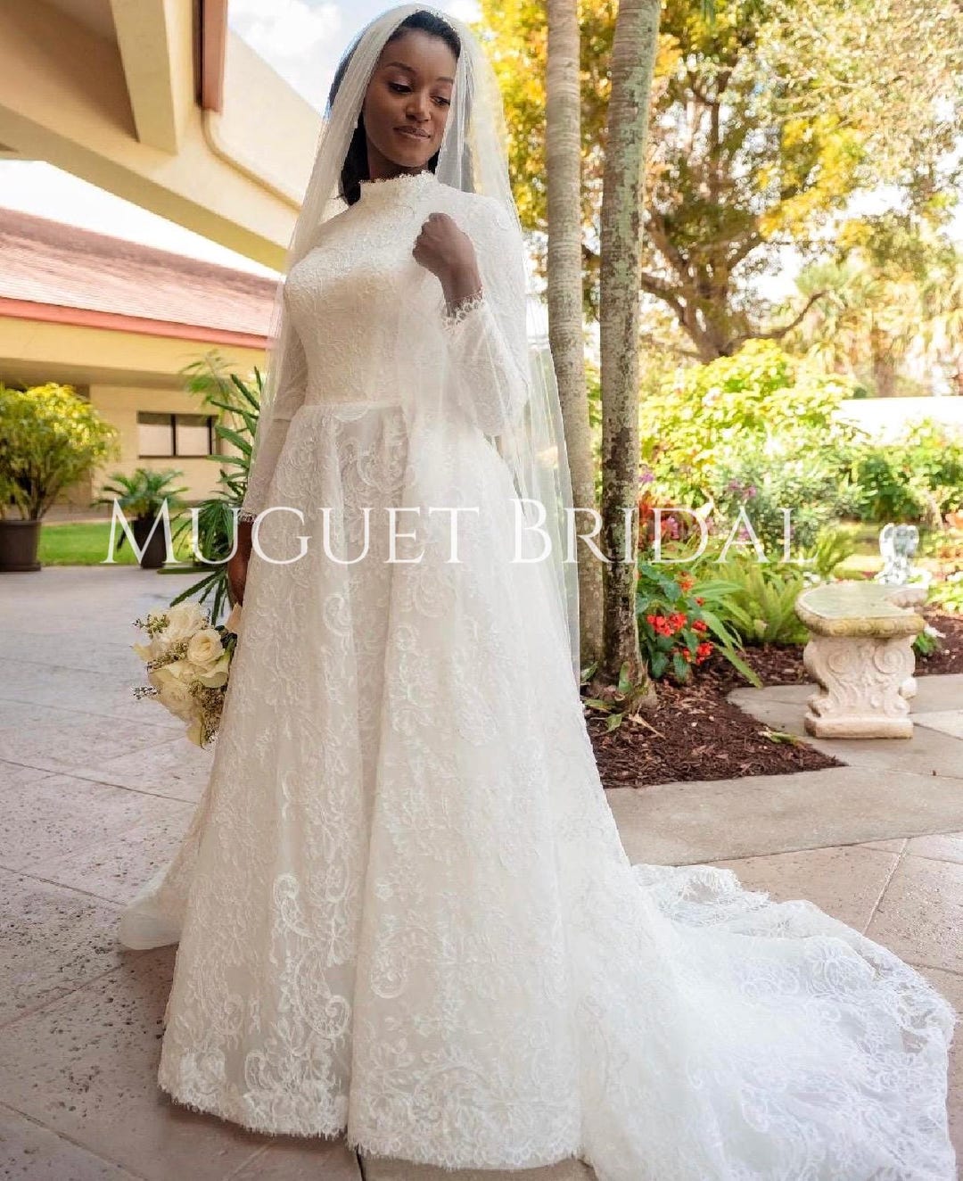 Vestido de noiva clássico de gola alta e renda Vestido de noiva