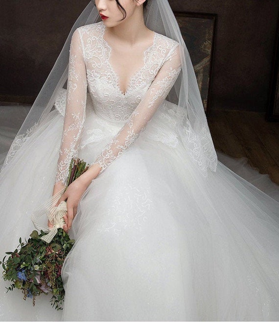16 Fairytale Wedding Dresses - Romantic Gowns for Your Wedding Day