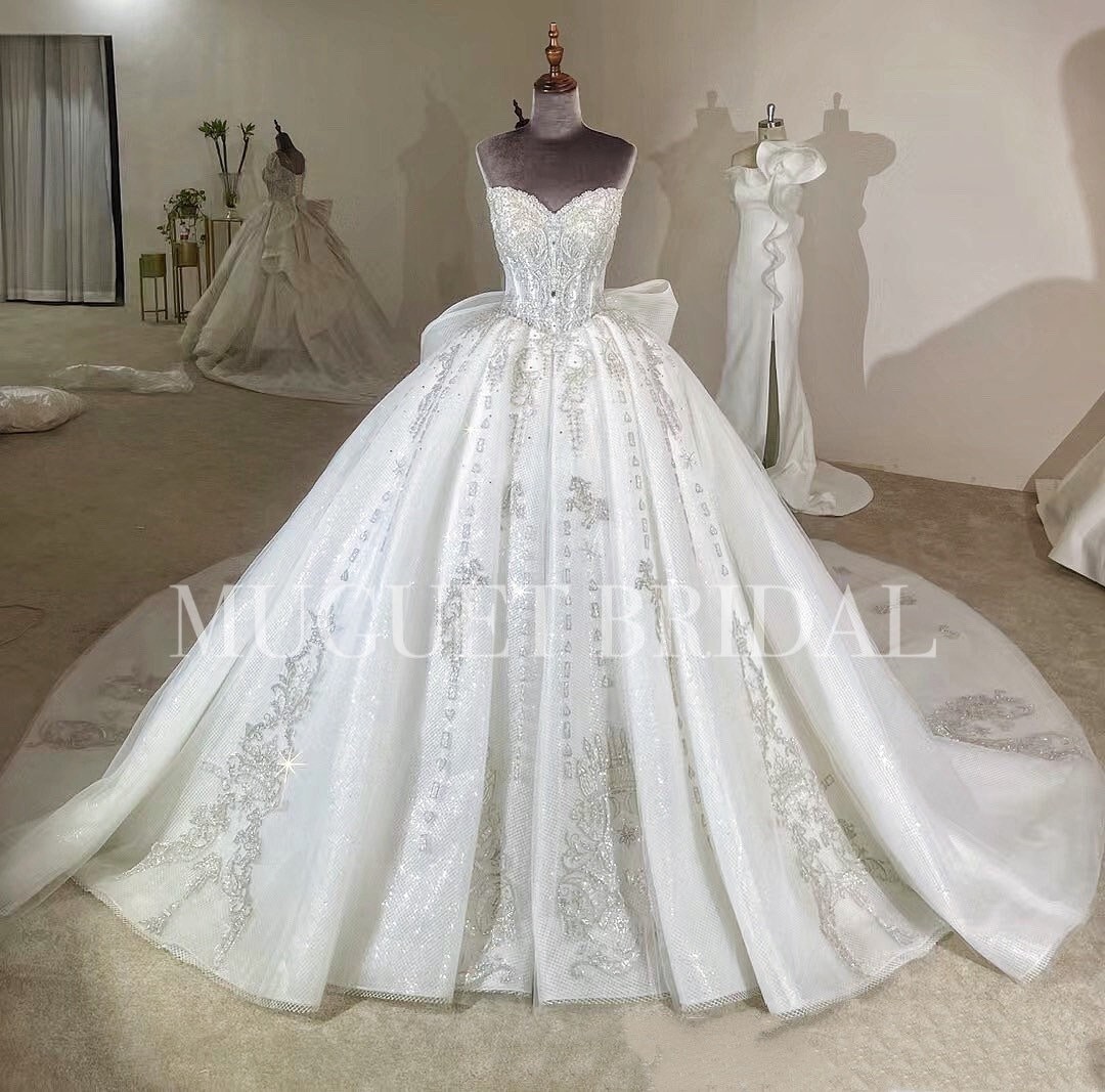 Princess Ball Gown Wedding Dresses Lace Embroidered Off Shoulder Royal Bridal  Dress With Train - Milanoo.com