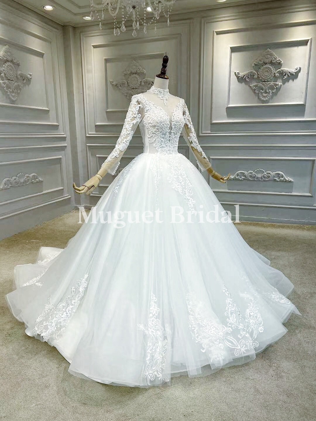 Collar Lace Long Sleeve Wedding Dress 