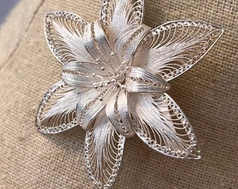 Vintage Silver Filigree Lily Flower Leaves DH Signed