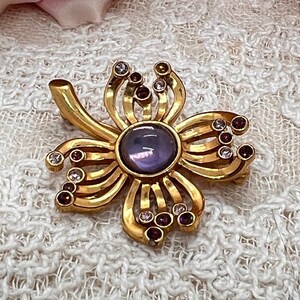 Gold Pin Modernist Style Faceted Amethyst Crystals Brooch