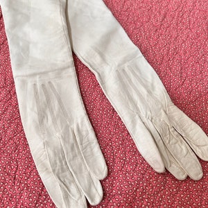 Vintage Ladies Gloves Kidd White Evening Gloves 7.5 Made in France