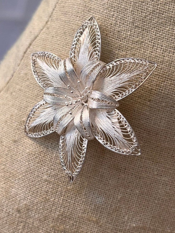 Vintage Silver Filigree Lily Flower Leaves DH Sign