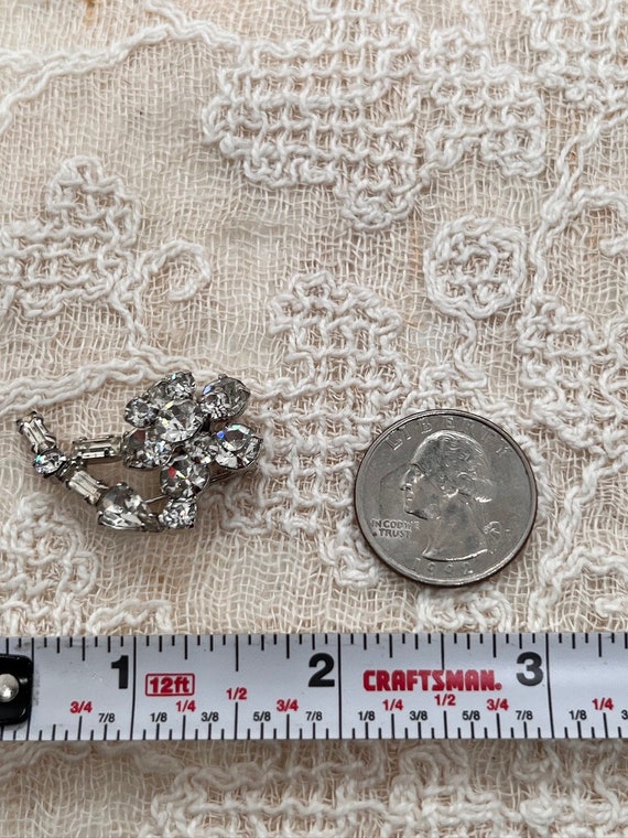 Vintage Crystal Flower Pin Faceted Baguettes Clea… - image 6