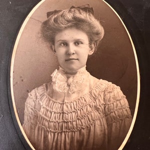 Vintage Photograph 1900s Gibson Girl Hairstyle Hairbow