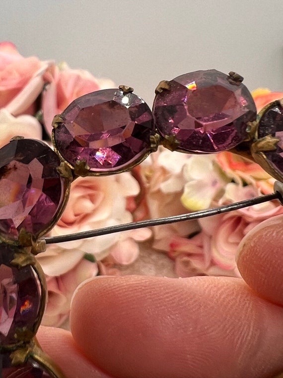 Vintage Brooch Amethyst Colored Glass Gold Toned … - image 10