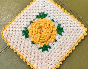 Vintage Pot Holder Yellow Rose Beautiful Well Made